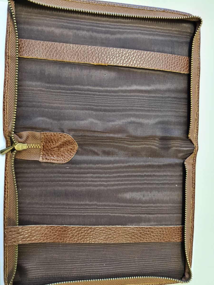 BROWN LEATHER BIBLE COVER SIZE 15 X 20